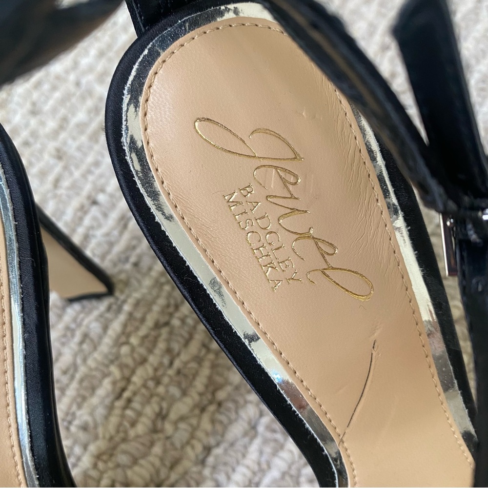 Jewel Badgley Mischka Black Strappy Sandal Size 8 - Picture 7 of 9